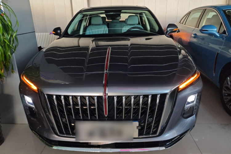 红旗H5 PHEV 2025款 170 超混版车身外观2