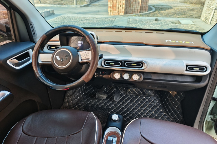 五菱汽车 宏光MINIEV 2024款 第三代 215km 青春版中控内饰7005