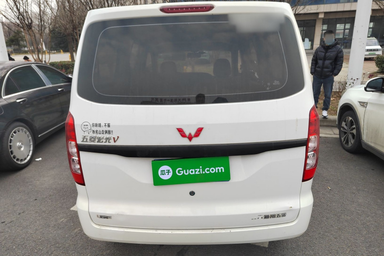 五菱汽车 五菱宏光V 2019款 1.5L劲取版国VI LAR车身外观6