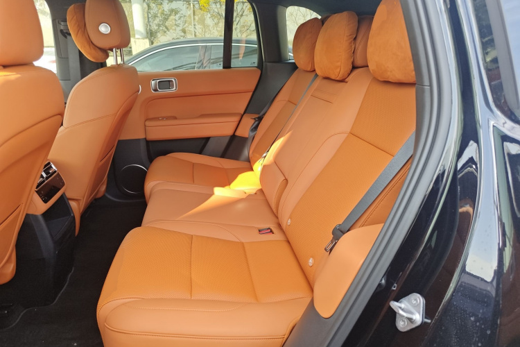 理想汽车 理想L6 2024款 Pro中控内饰21