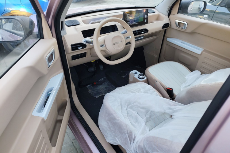 吉利银河 2024款 熊猫mini 200km 耐力熊中控内饰20