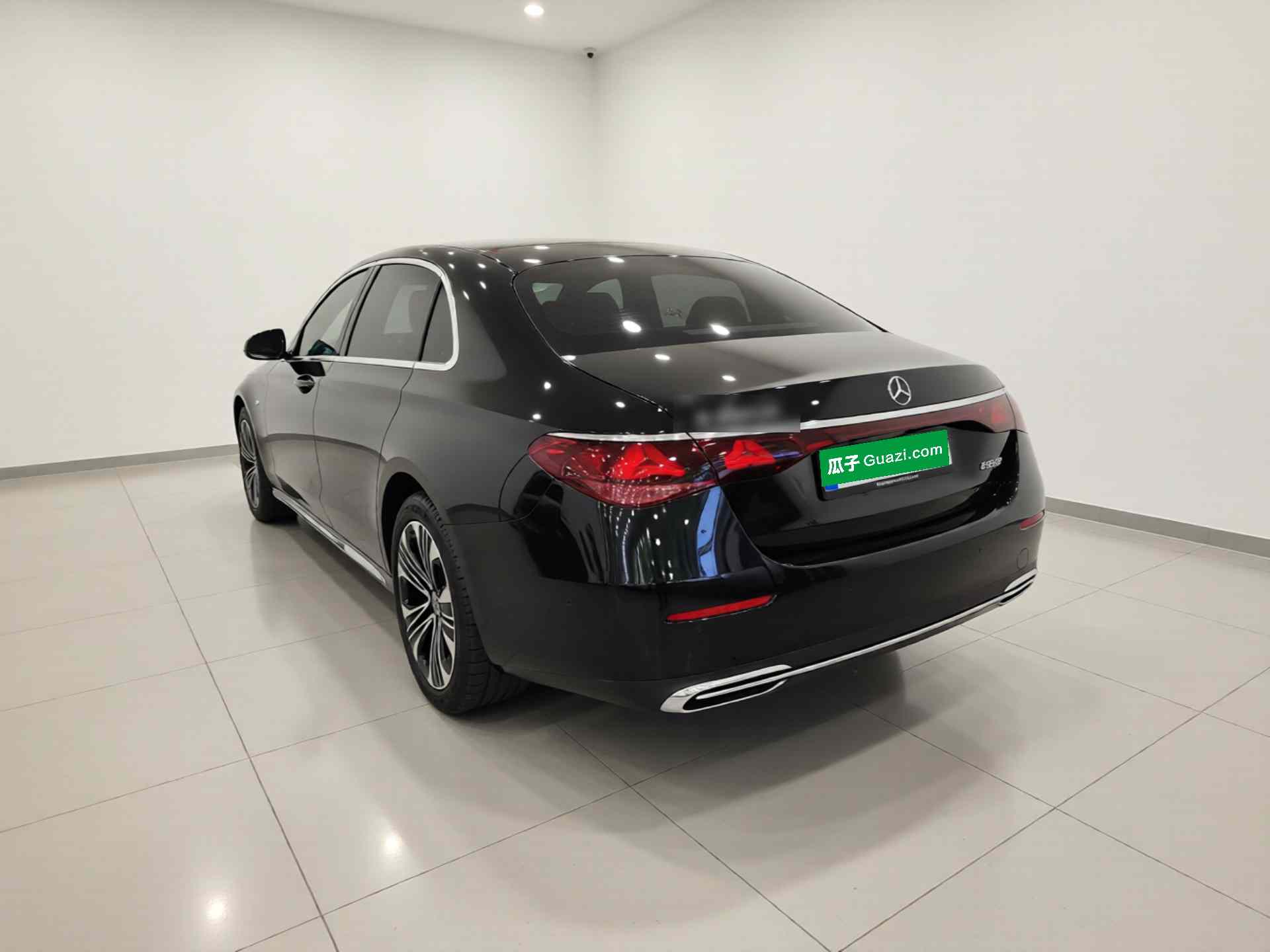 奔驰E级新能源 2024款 E 350 e L 插电式混合动力轿车(3)