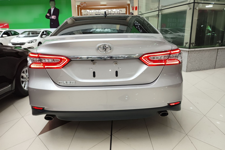 丰田 凯美瑞 2021款 2.5G 豪华版车身外观6