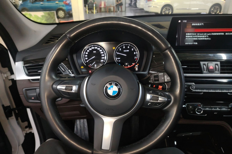 宝马X1 2020款 xDrive25Li 尊享型局部细节13