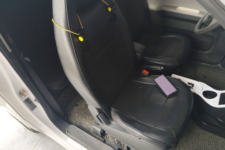 五菱汽车 宏光MINIEV 2021款 马卡龙时尚款 三元锂局部细节41