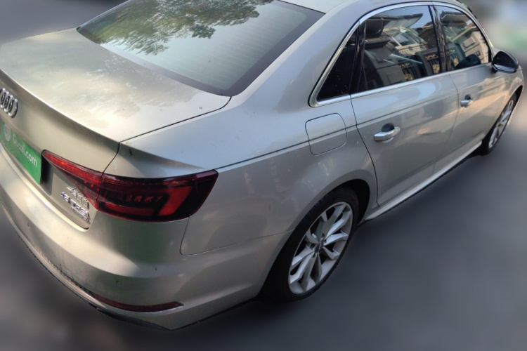 奥迪A4L 2018款 30周年年型 45 TFSI quattro 个性运动版车身外观6005