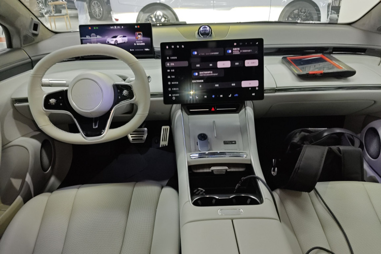 鸿蒙智行 智界S7 2024款 Max+ 后驱超航智驾版中控内饰12