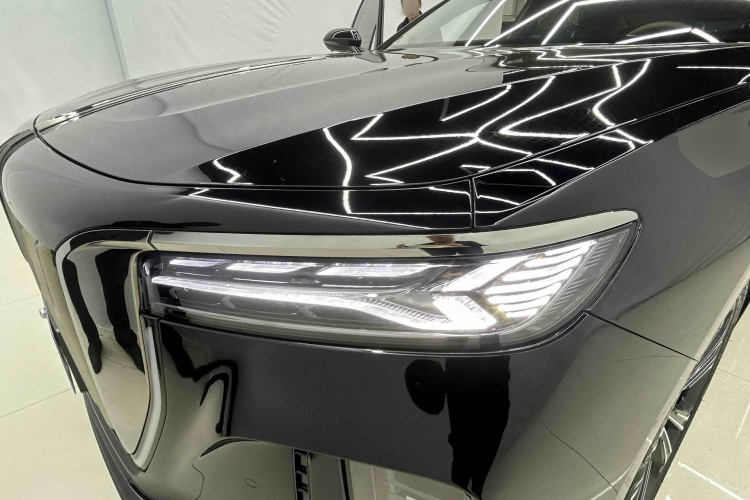 红旗H9 2024款 2.0T 旗享 私享风尚版车身外观6006