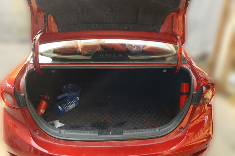 马自达3 昂克赛拉 2016款 三厢 1.5L 手动豪华型中控内饰23