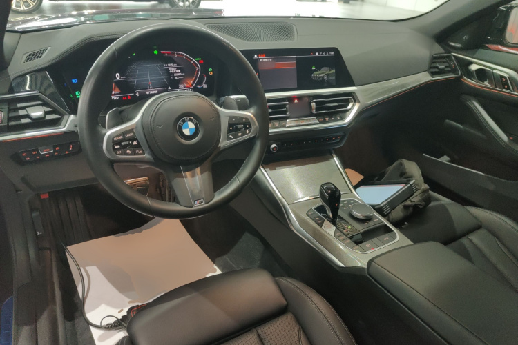 宝马4系 2022款 430i 敞篷M运动曜夜套装中控内饰12