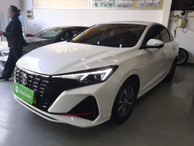 长安 逸动 2024款 PLUS 蓝鲸NE 1.4T GDI DCT高能版