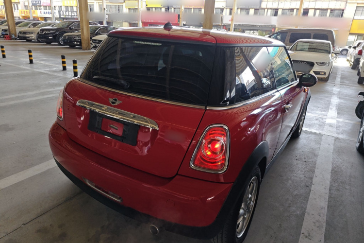 MINI 2011款 1.6L ONE车身外观7