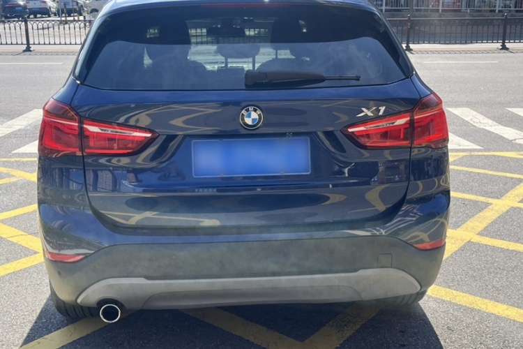 宝马X1 2018款 sDrive18Li 时尚型车身外观6007