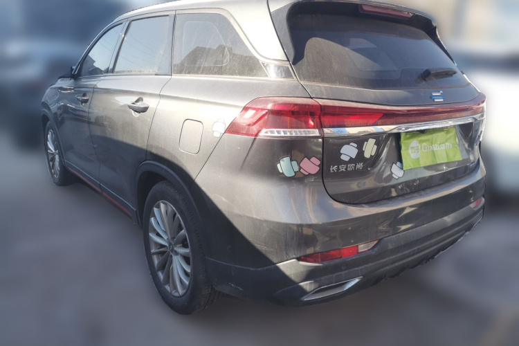 长安欧尚X7 PLUS 2022款 1.5T 蓝鲸版自动尊贵型车身外观5