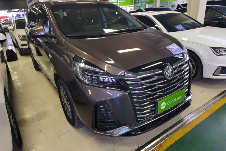 别克GL8 2023款 陆上公务舱 652T 豪华型车身外观6002