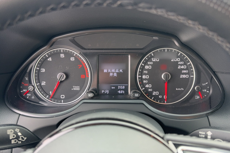 奥迪Q5 2017款 Plus 40 TFSI 技术型局部细节14