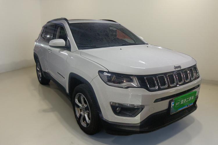 Jeep 指南者 2017款 200T 自动家享版车身外观3