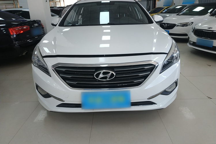 现代 索纳塔 2015款 2.0L GLS智能型车身外观2