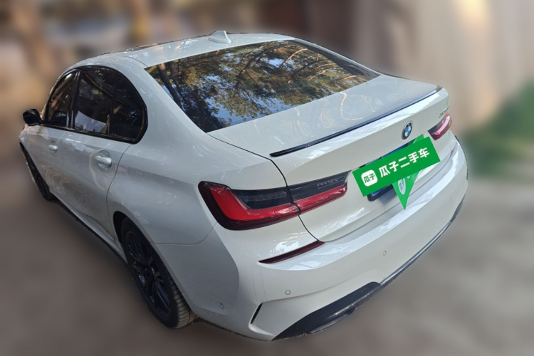 宝马3系 2022款 改款 325Li M运动曜夜套装车身外观6003