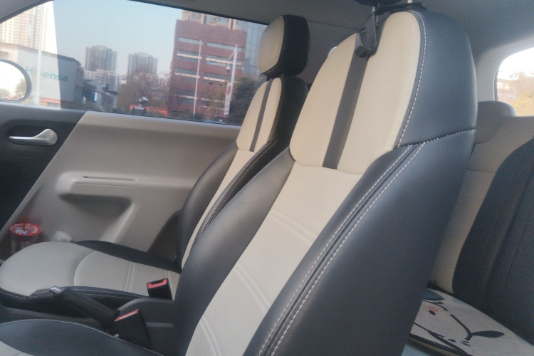 长安启源 长安Lumin 2022款 210km 香甜款中控内饰21