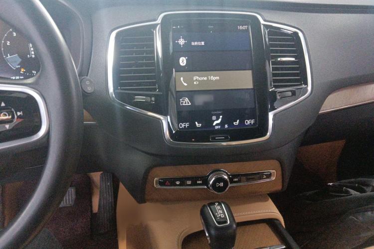沃尔沃XC90 2018款 T6 智雅版 7座中控内饰16