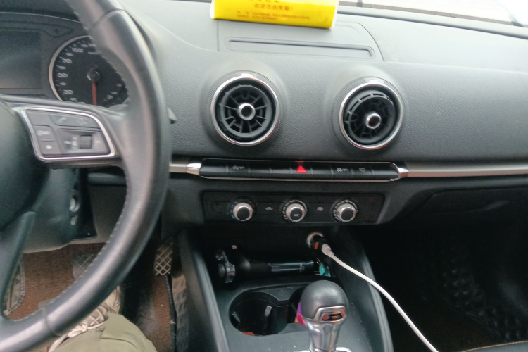 奥迪A3 2019款 Sportback 35 TFSI 进取型 国VI局部细节16