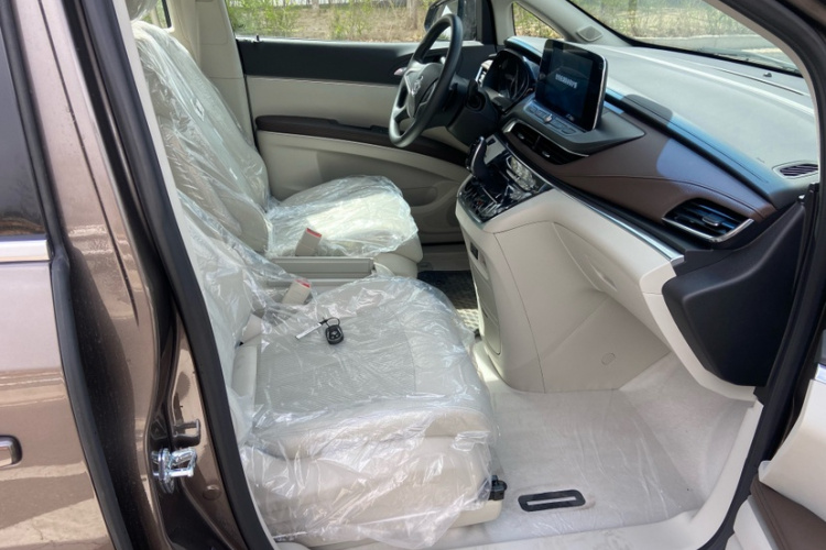 别克GL8 2023款 陆上公务舱 舒适型中控内饰7008