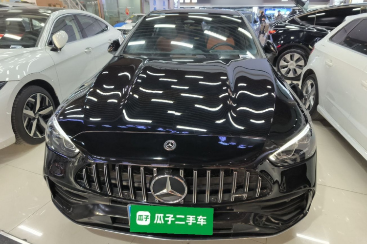 奔驰C级 2022款 C 260 L 运动版车身外观2