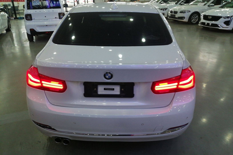 宝马3系 2017款 320Li 时尚型车身外观6004