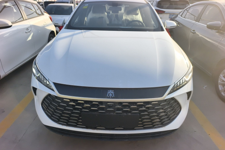 比亚迪 秦PLUS 2025款 DM-i 智驾版 55KM领先型车身外观2