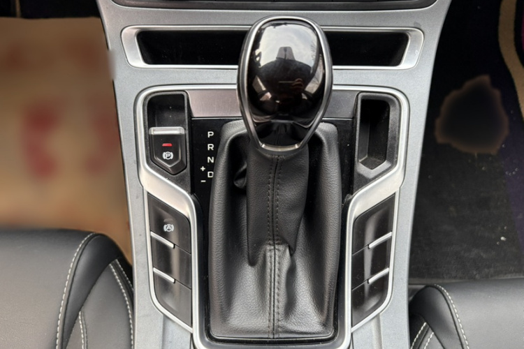 吉利汽车 帝豪 2021款 UP 1.5L CVT豪华型局部细节18