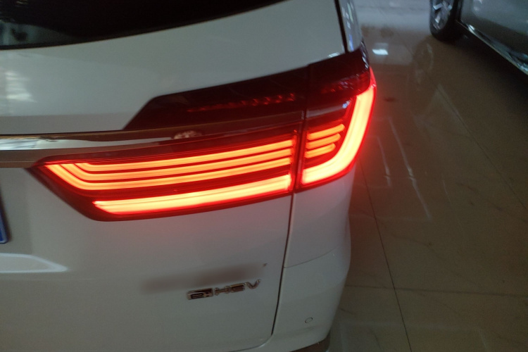 本田 奥德赛 2022款 2.0L e:HEV 锐·耀享版车身外观9