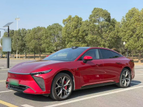 星途 星纪元 ES 2025款 纯电 Ultra旗舰 100kWh