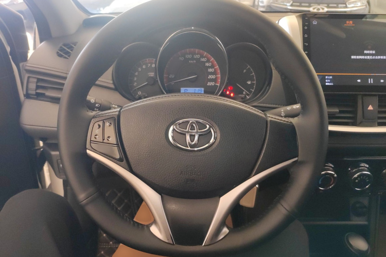 丰田 威驰 2021款 1.5L CVT创行版中控内饰13