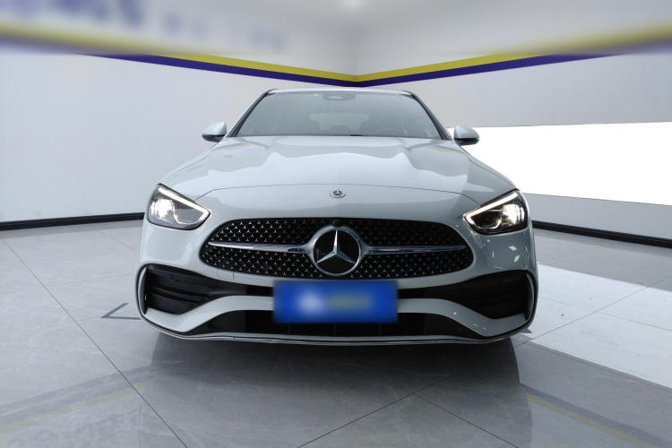 奔驰C级 2022款 改款 C 200 L 运动版车身外观2
