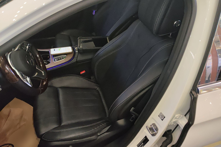 奔驰E级 2020款 改款 E 260 L局部细节19