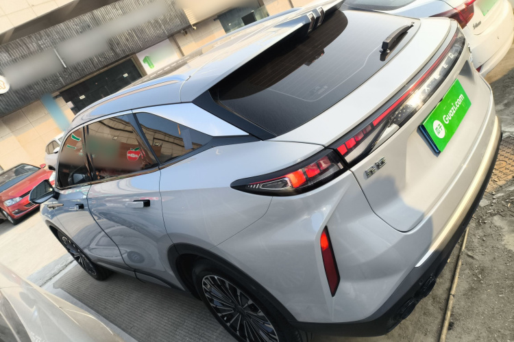 星途瑶光 2023款 400T 四驱奢享版车身外观4