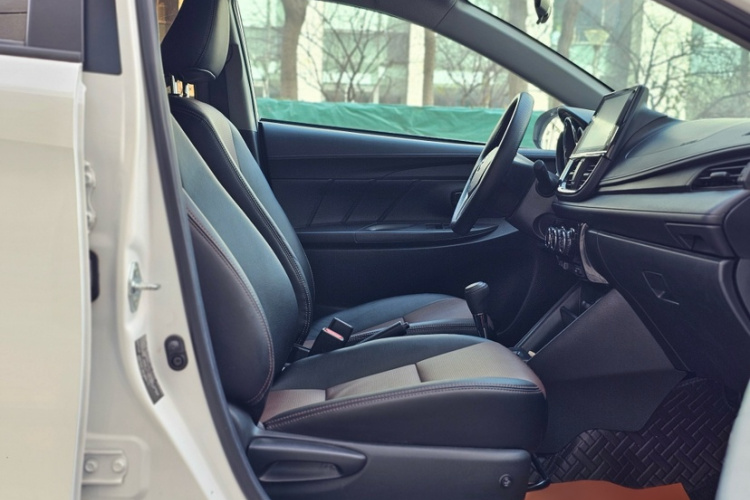 丰田 威驰 2022款 1.5L 20周年纪念版局部细节41