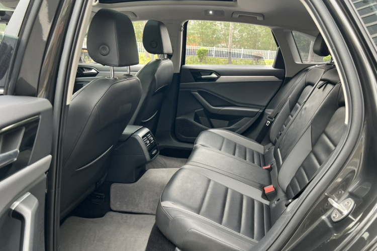 大众 速腾 2019款 280TSI DSG舒适型 国VI中控内饰7003