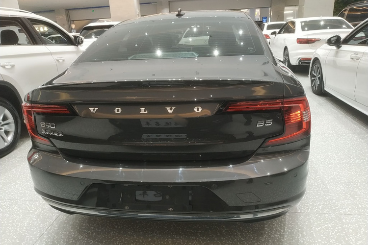 沃尔沃S90 2022款 B5 智逸豪华版车身外观6004