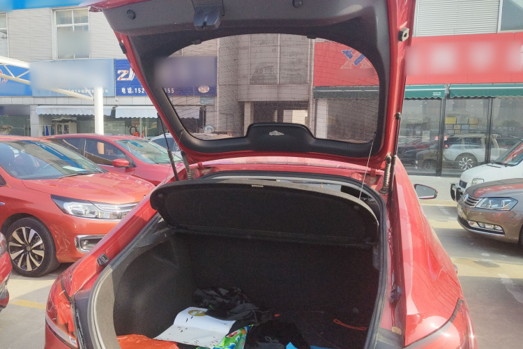 名爵 MG6 2017款 20T 手动豪华智联版 国V机舱底盘23