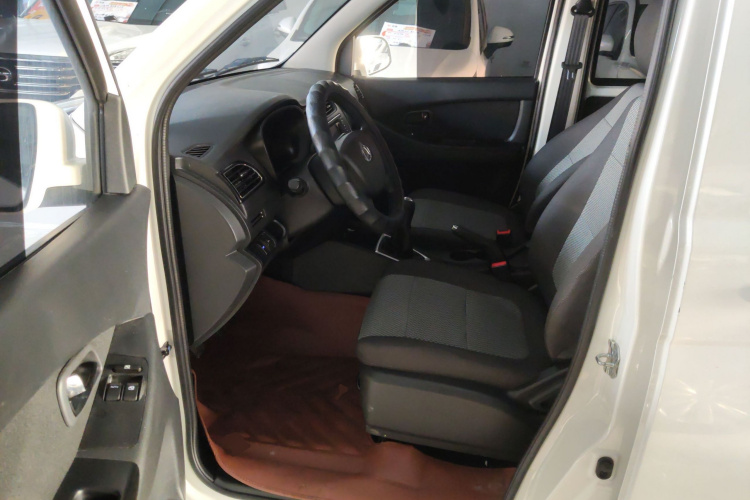 长安凯程 2021款 1.5L欧诺S智享版双蒸空调客车JL473QG中控内饰7003