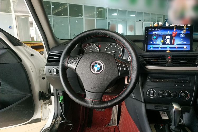 宝马X1 2013款 sDrive18i 时尚型局部细节13