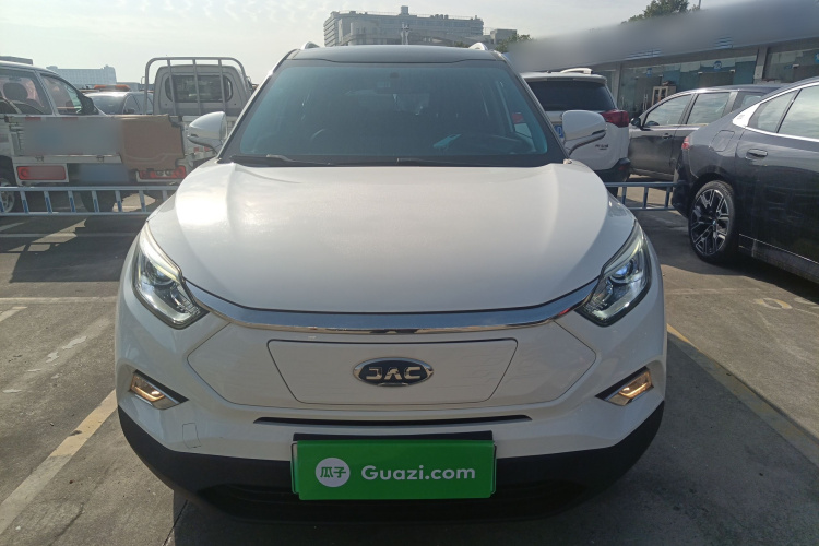 江汽集团 江淮iEVS4 2019款 豪华智享型车身外观2