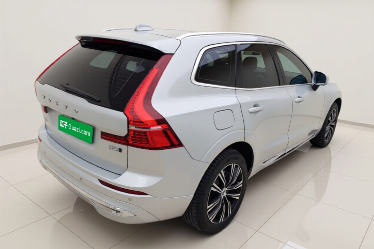沃尔沃XC60 2022款 B5 四驱智远豪华版车身外观7