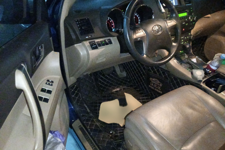 丰田 汉兰达 2009款 2.7L 两驱7座豪华版中控内饰7003