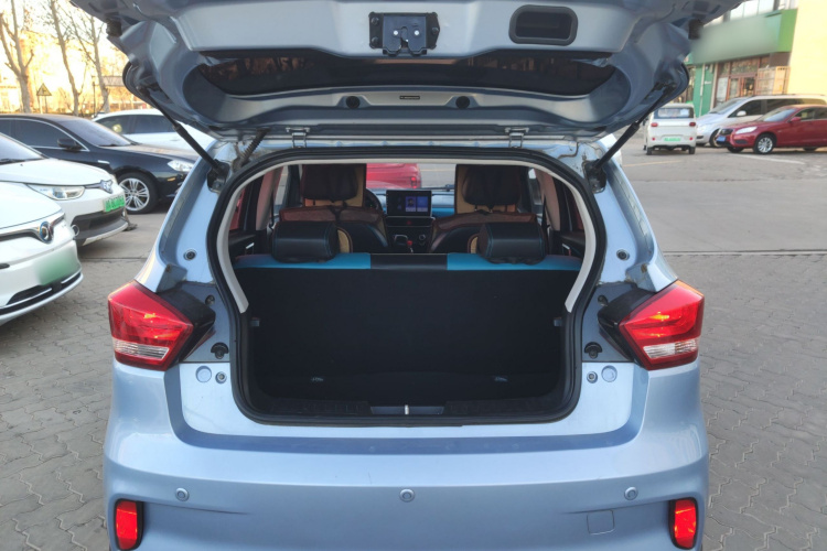 北汽新能源EC3 2019款 灵动版机舱底盘23