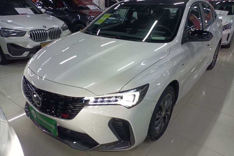 别克 威朗 2023款 Pro GS 疾风版车身外观1