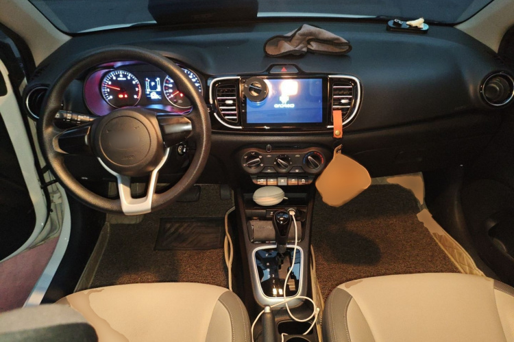 起亚 焕驰 2017款 1.4L 自动智享版Value中控内饰7002