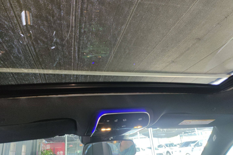 奔驰C级 2022款 C 200 L 运动版中控内饰22